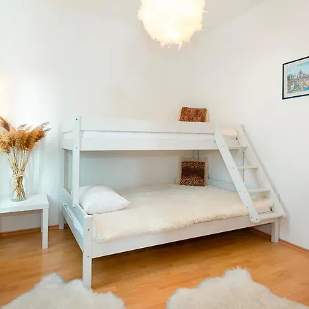 Holiday home Pet Friendly In *