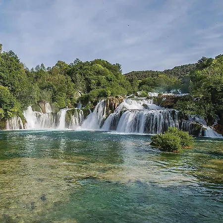 Pet Friendly In Holiday home Lozovac